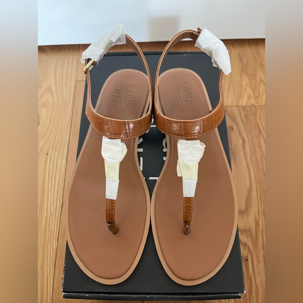 NIB Naturalizer sandals